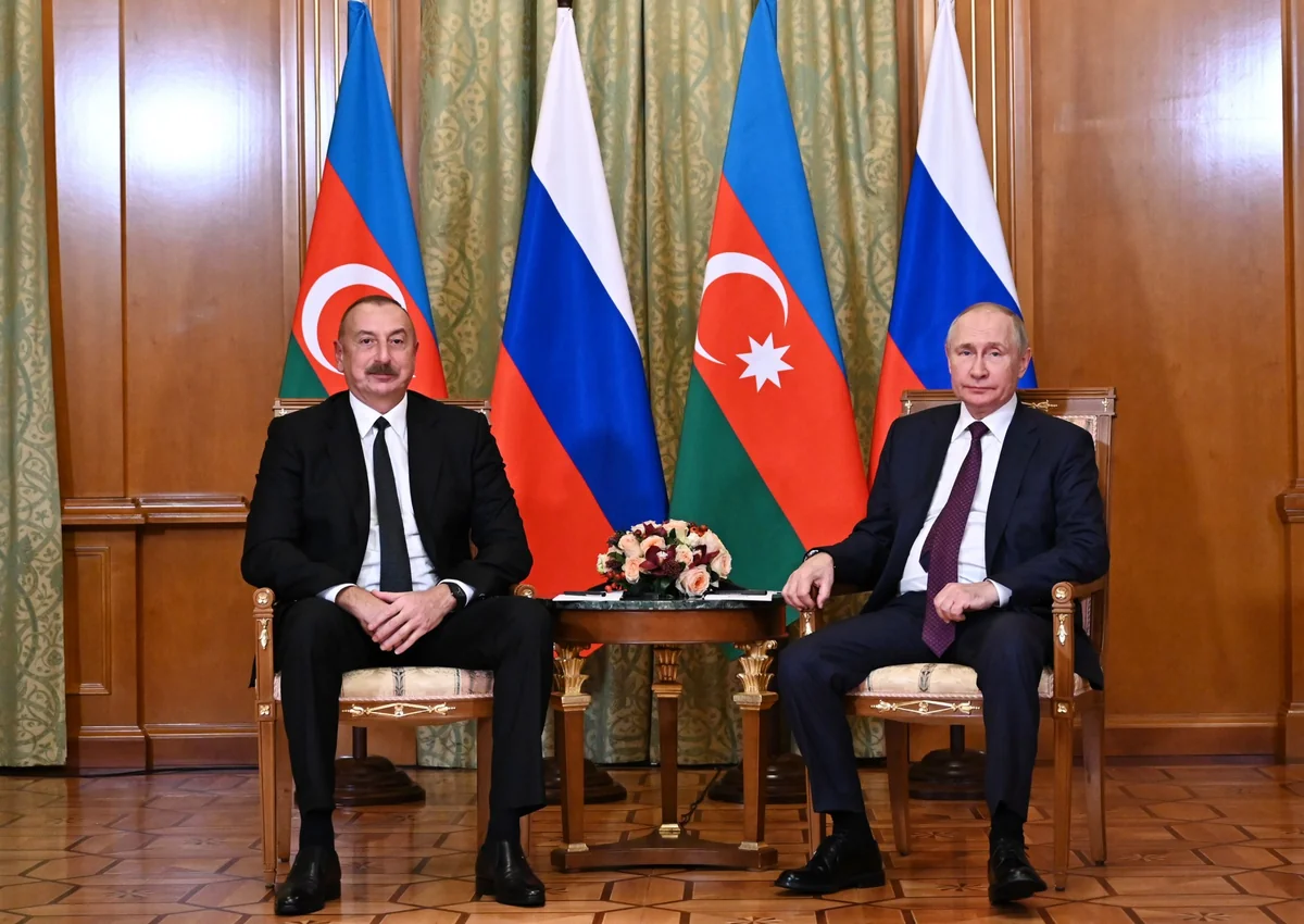 Vladimir Putin Rusiya vətəndaşlarının İrandan təxliyəsinə görə İlham Əliyevə təşəkkür edib